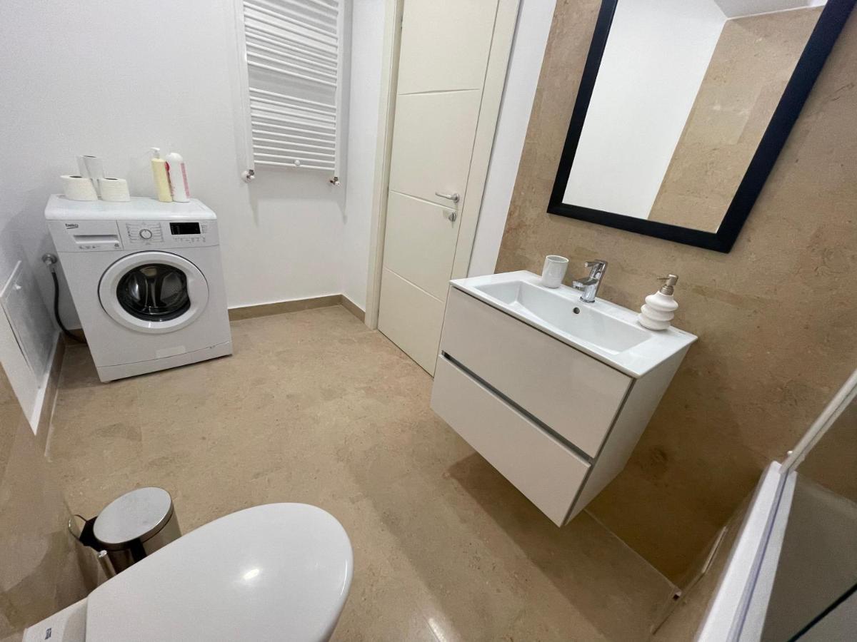 Modern Gray / Designed Apartamento Iasi Exterior foto
